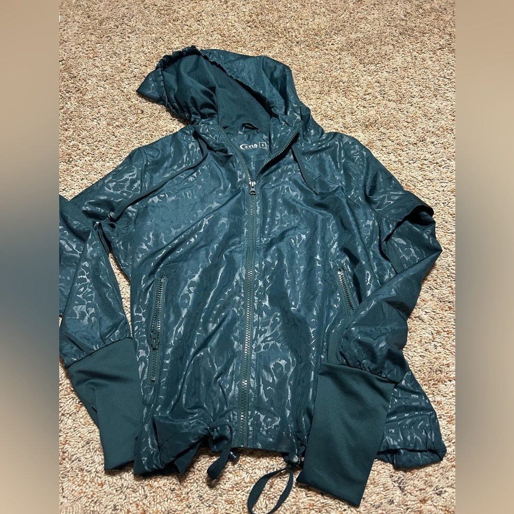 ZYIA Green Utility Jacket with Hood and Water-Resistant Finish